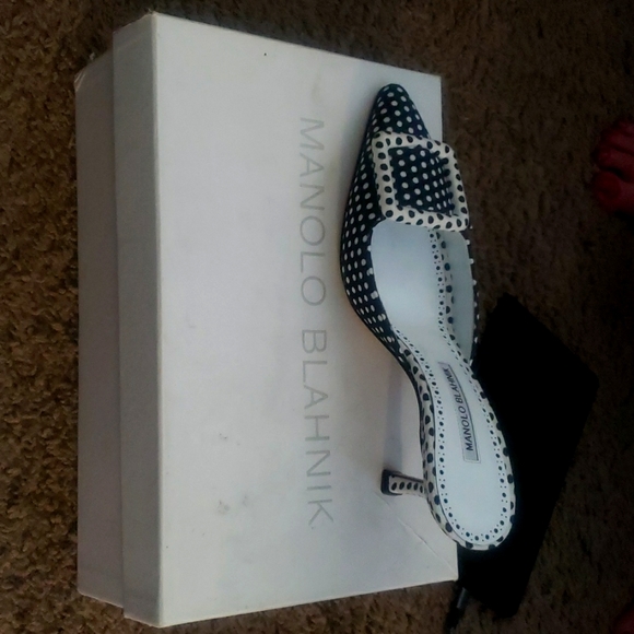 Manolo Blahnik Shoes - MANOLO BLAHNIK